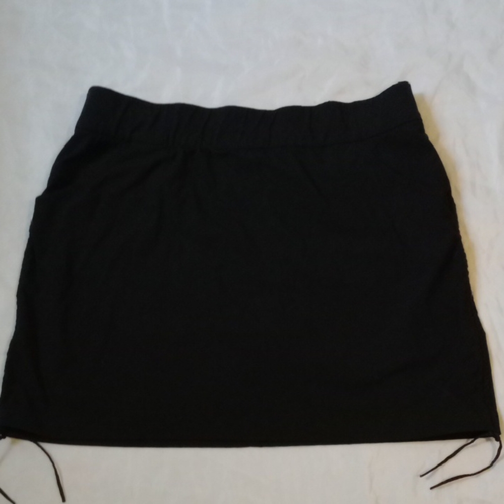 COLUMBIA, CLASSIC BLACK WOMEN'S SKORT, SIZE  XL